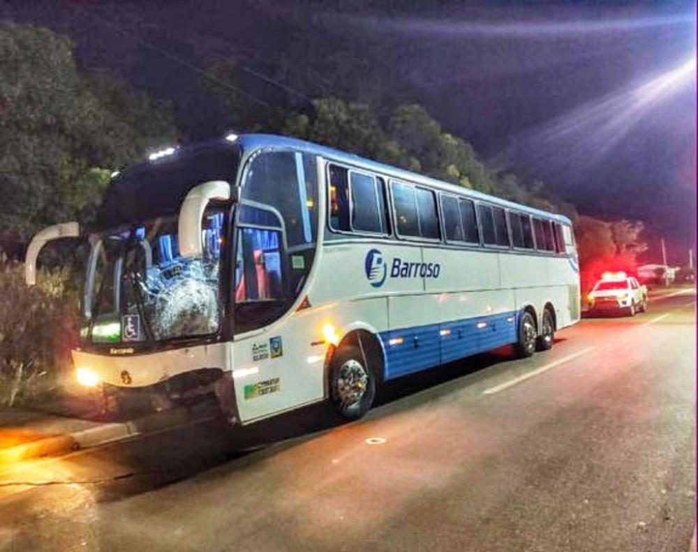 Homem morre após ser atropelado por um ônibus da Empresa Barroso no Piauí