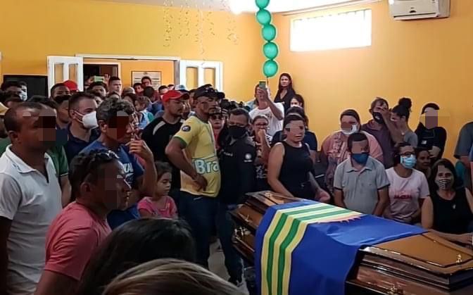 Corpo do prefeito Zé Filho é velado sob forte comoção em Madeiro; imagens