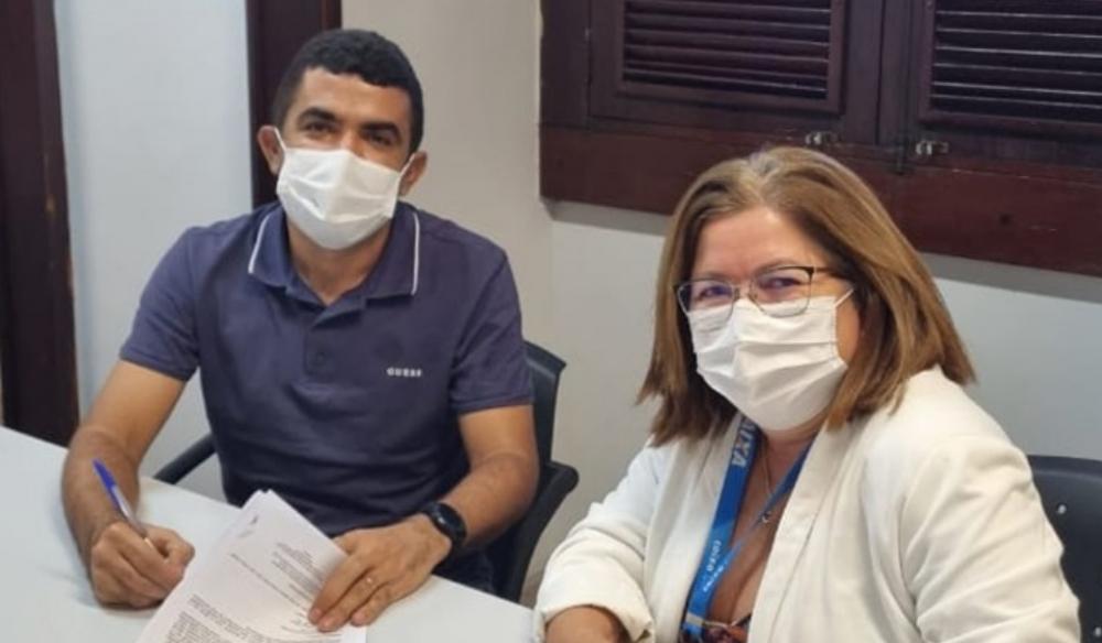 Prefeito assina convênio de quase 2 milhões para São Francisco do Maranhão