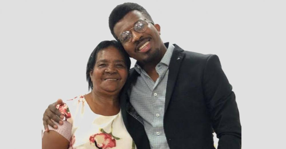 Pastora mãe do cantor Delino Marçal é morta a pancadas na porta de igreja