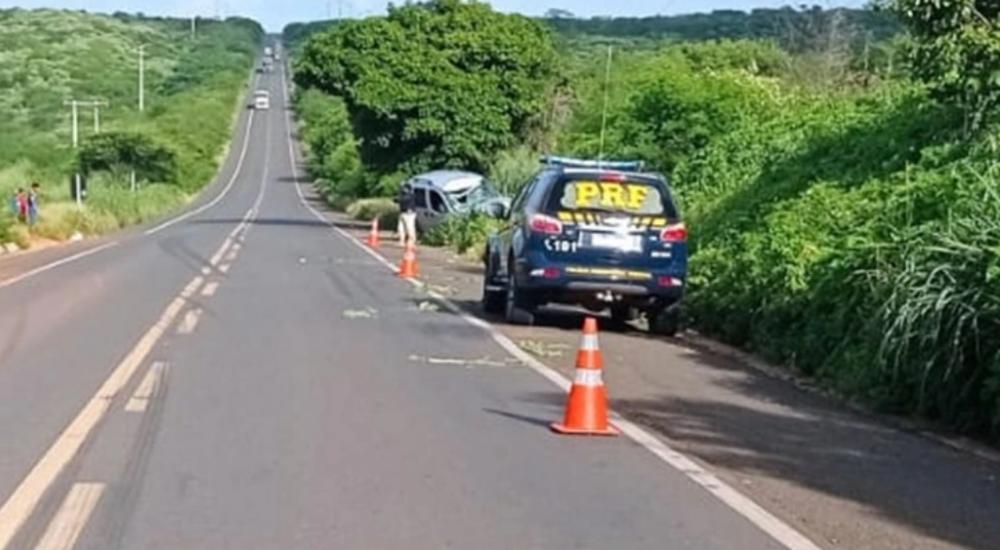 Acidente entre moto e carro deixa jovem morto na BR 316 no Piauí