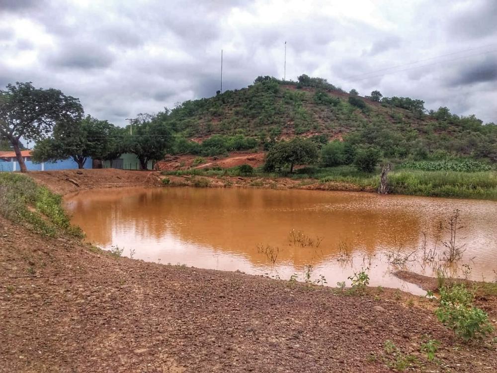 Criança de 3 anos morre afogada dias antes de aniversário no interior do Piauí