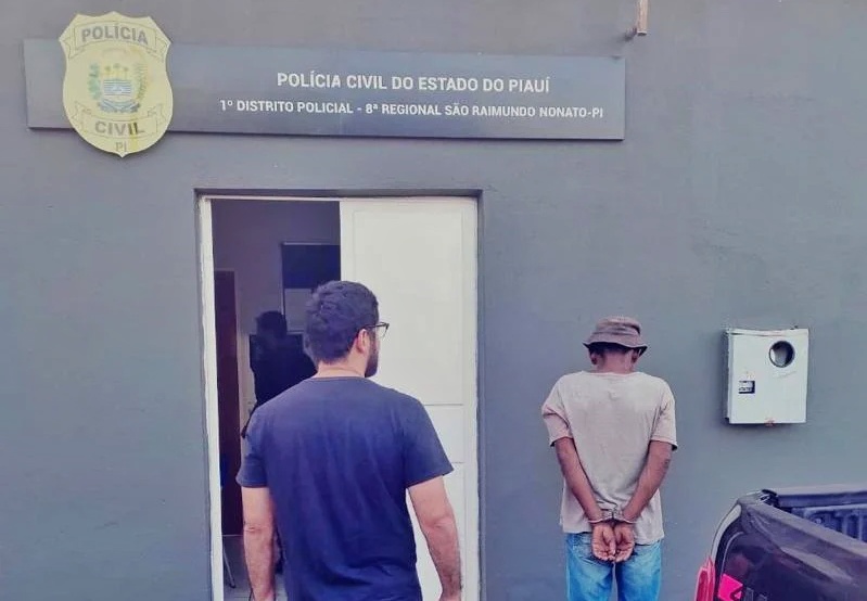 Acusado de matar a mãe enforcada com cadarço é preso 14 anos após o crime no Piauí