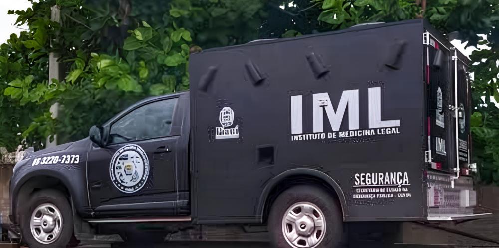 Homem mata ex-mulher com várias facadas e fere namorado dela no interior do Piauí