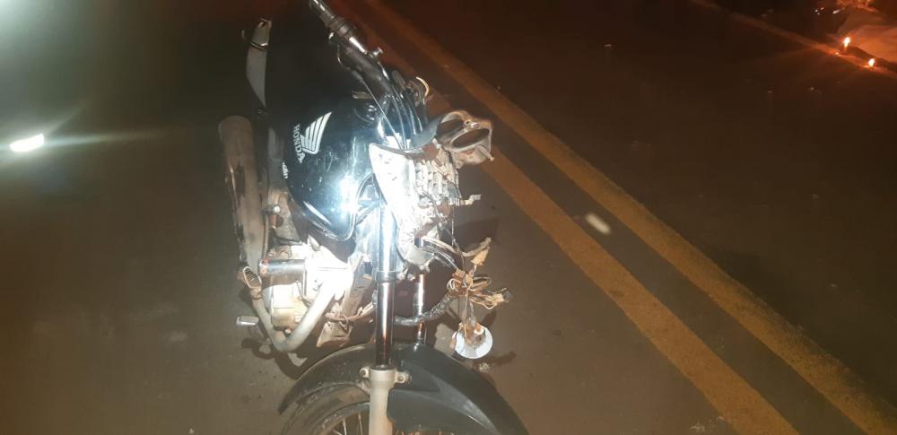 Piauí: Homem de 32 anos morre após colidir moto contra animal na BR-222