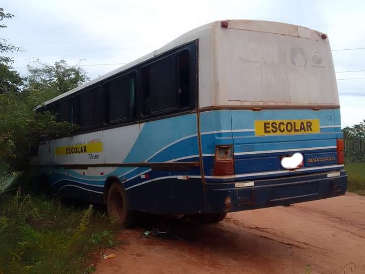 Ônibus Escolar se envolve em acidente no interior do Piauí e deixa três pessoas Feridas