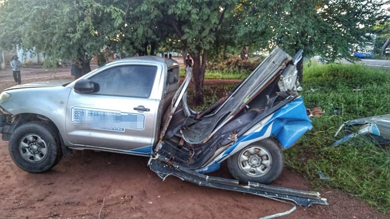 BR-316: Carro de funerária se envolve em acidente com ônibus no Piauí