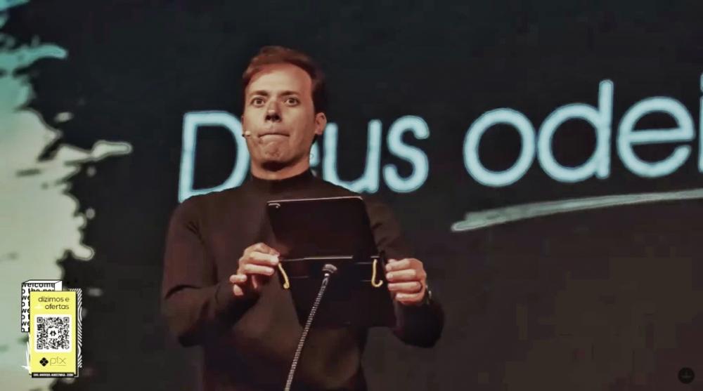 Pastor André Valadão nega que tenha incentivado morte de gays durante um culto; vídeo