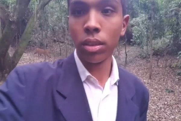 “Jesus, tira essa onça daqui”: pastor tem pregação interrompida por animal; confira no vídeo!