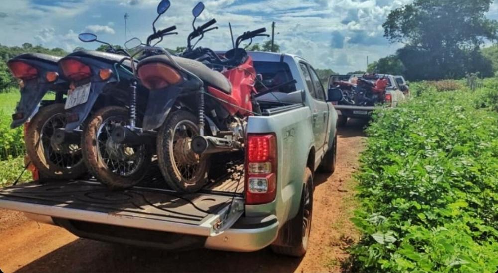 Polícia recupera na zona rural de Oeiras 23 veículos roubados na cidade de Floriano