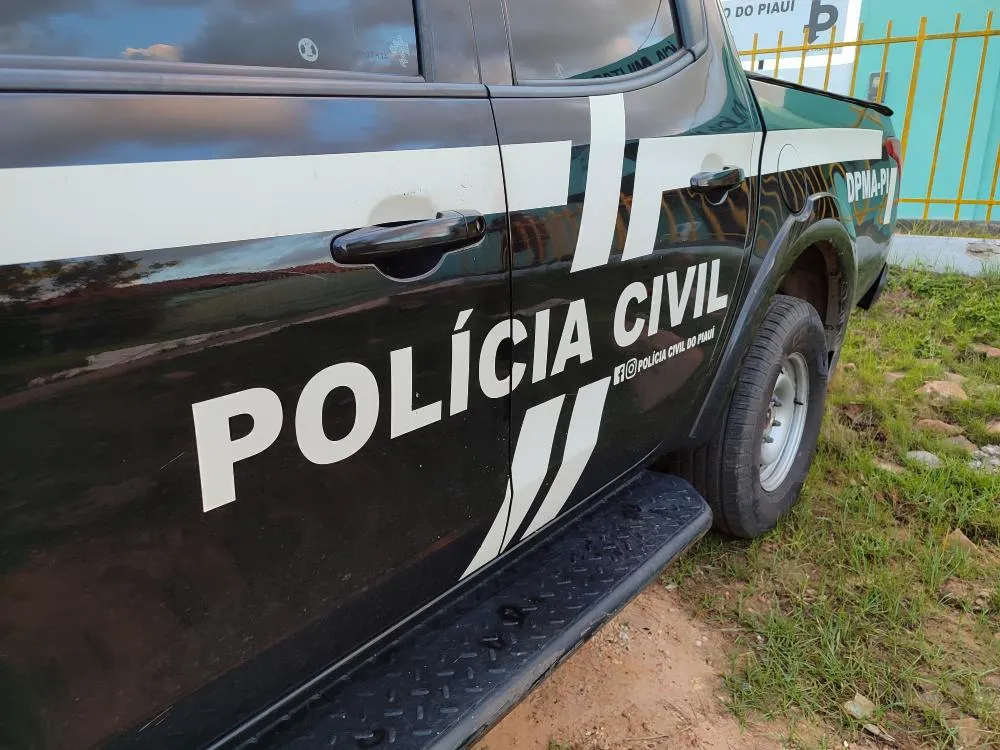 Mulher é suspeita de matar companheiro com facada no pescoço no Norte do Piauí