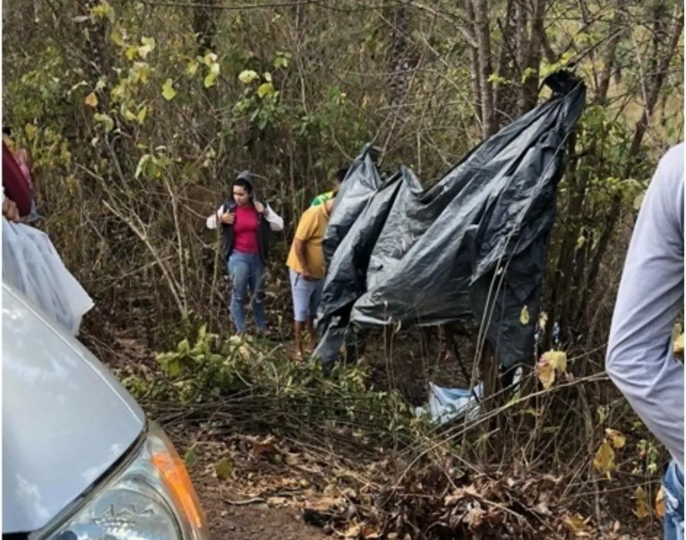 Mãe morre na frente do marido e da filha em acidente de moto no Norte do Piauí