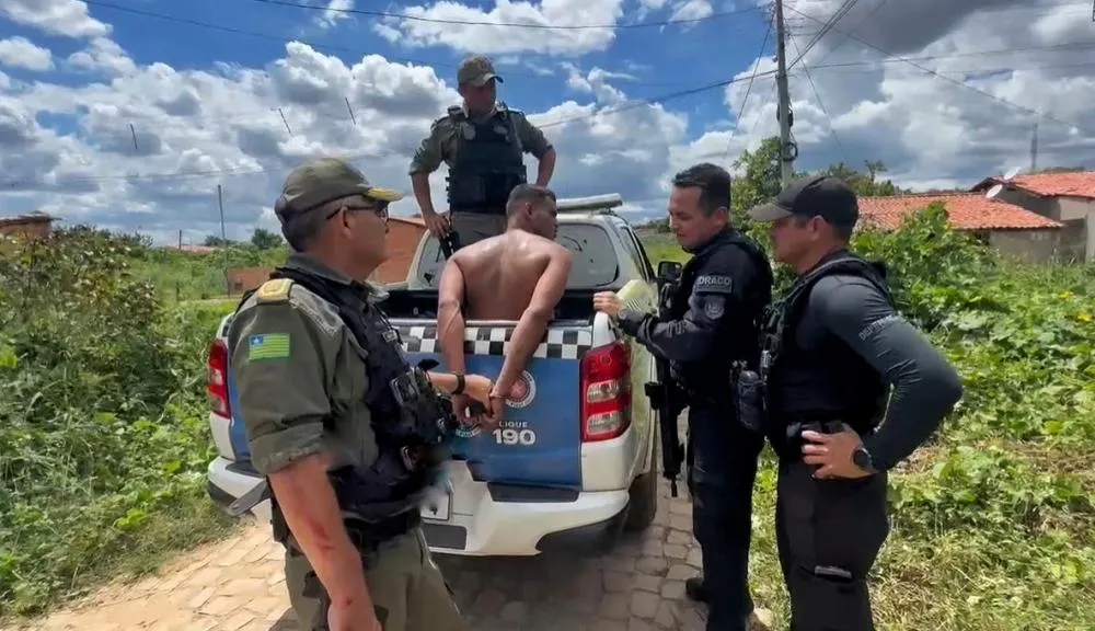 Polícia deflagra operação e cumpre mandados contra envolvidos com facção criminosa em Floriano