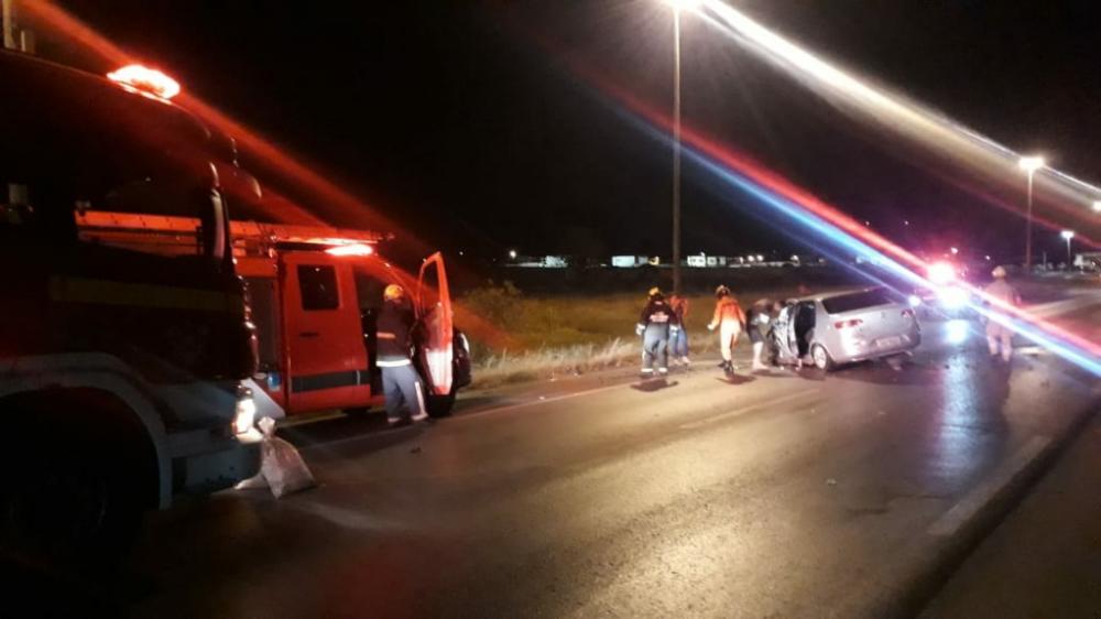 Acidente com micro-ônibus que partiu do Piauí deixa 5 feridos em Brasília