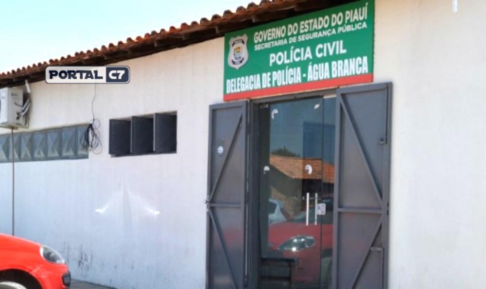 Homem fere dono de bar, ameaça a esposa, faz o próprio filho escudo e acaba preso em Hugo Napoleão