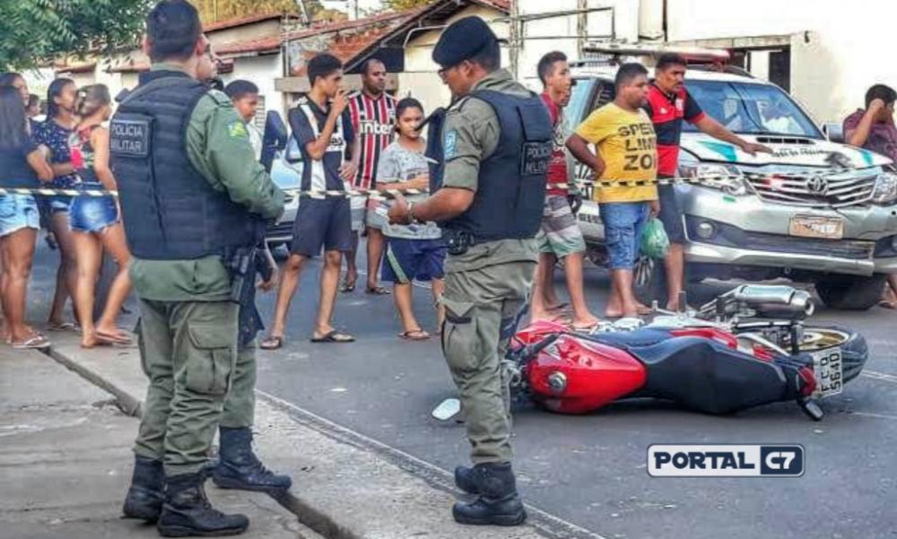 Jovem morre após colidir motocicleta contra muro em alta velocidade no Piauí