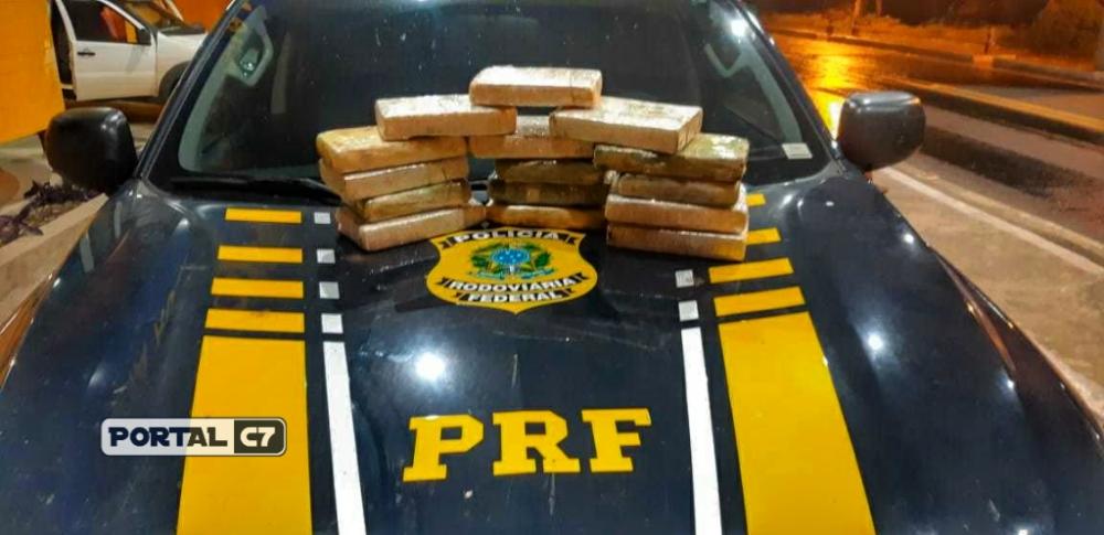 Homem é preso em Floriano transportando cocaína escondida em veículo