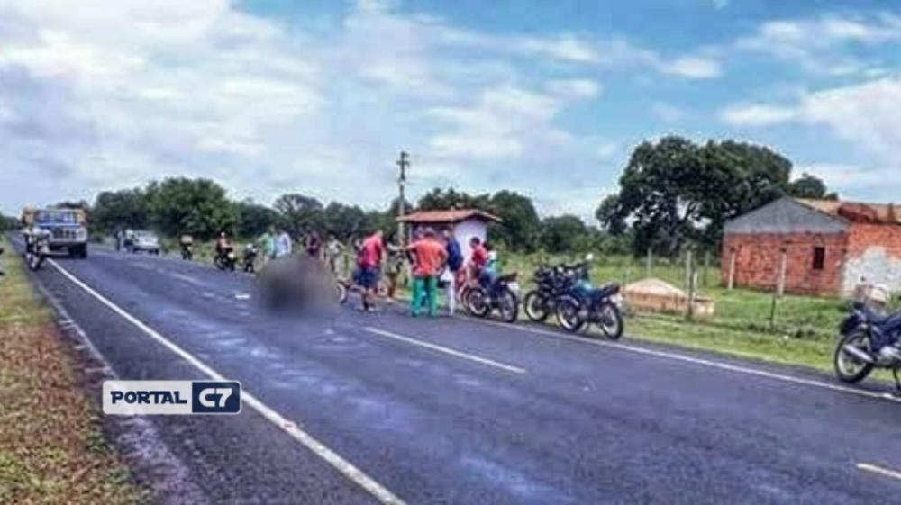 Colisão entre motos deixa uma pessoa morta na PI-111