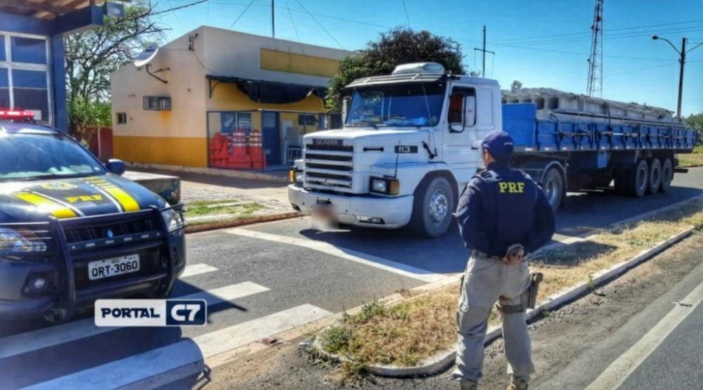 Carreta roubada há 22 anos em São Paulo é recuperada pela PRF no Piauí
