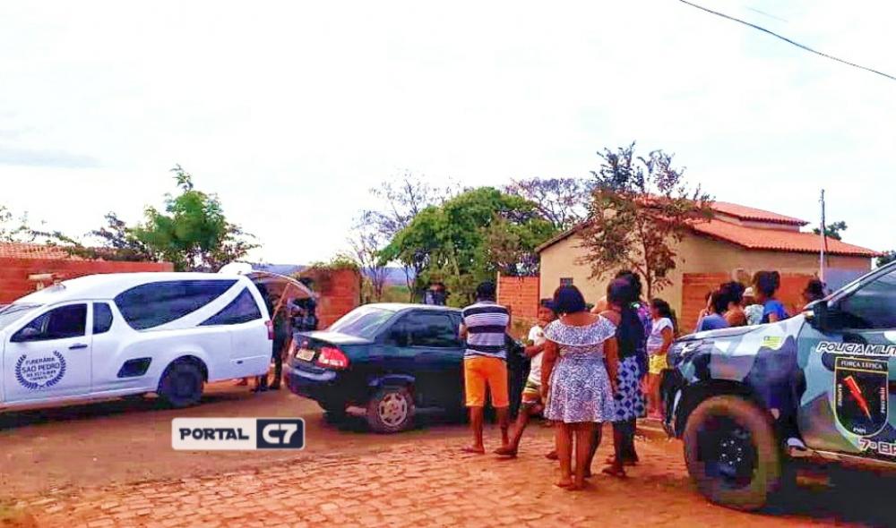 Jovem de 20 anos é morto a tiros por engano em casa no Sul do Piauí