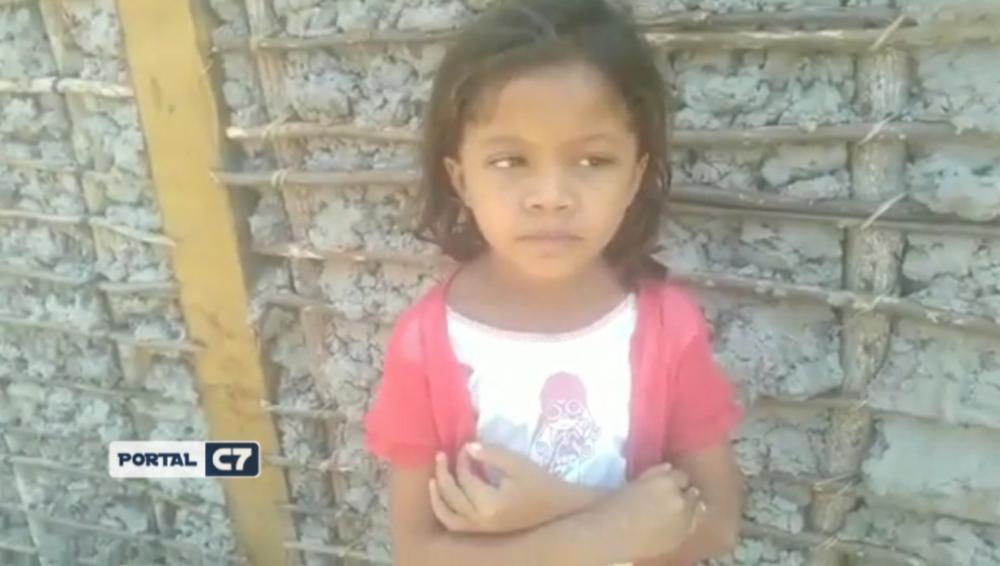 Menina do Piauí comove a web ao pedir casa com geladeira ‘para beber água gelada’