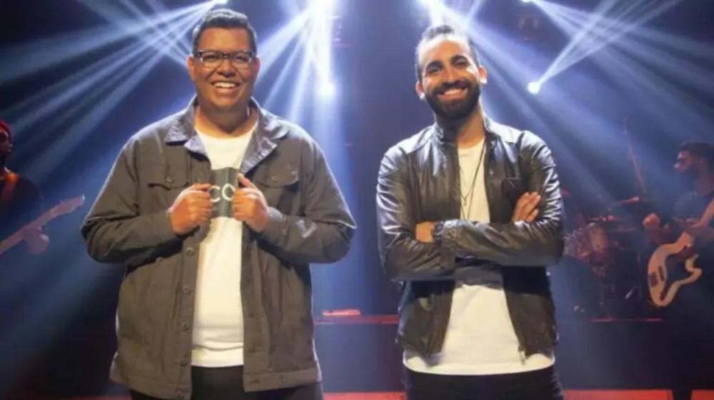 Arthur Callazans e Anderson Freire cantam em português o sucesso 'Creo En Ti'