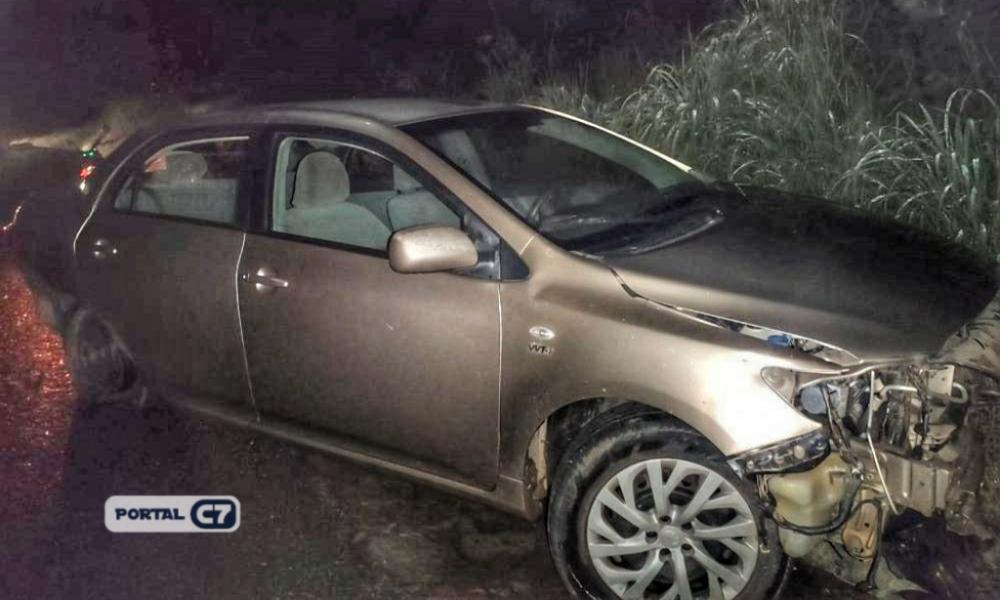 Homem fica ferido em acidente envolvendo Corolla na BR 343 em Angical do Piauí