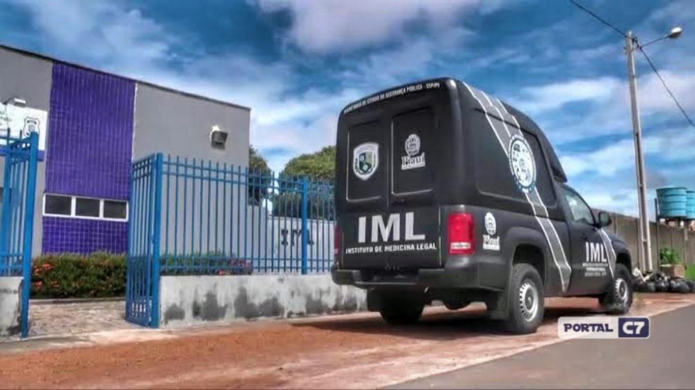 Mulher de bicicleta morre após ser atropelada por caminhão no litoral do Piauí