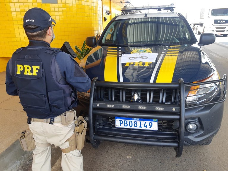 Mulher de 52 anos é presa por estelionato na BR-343 em Floriano Sul do Piauí
